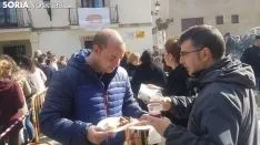 Matanza del cerdo al aire libre en San Leonardo