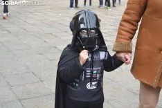 Desfile de Cabezudos en el Viernes de Carnaval soriano.