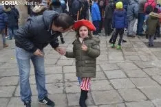 Desfile de Cabezudos en el Viernes de Carnaval soriano.