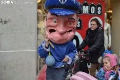 Desfile de Cabezudos en el Viernes de Carnaval soriano.