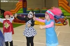 Desfile del domingo de Carnaval, el momento de los niños.