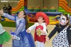 Desfile del domingo de Carnaval, el momento de los niños.