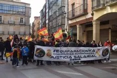 Foto 14 - Setecientas personas reclaman en Soria la equiparaci&oacute;n salarial de polic&iacute;as y guardias civiles