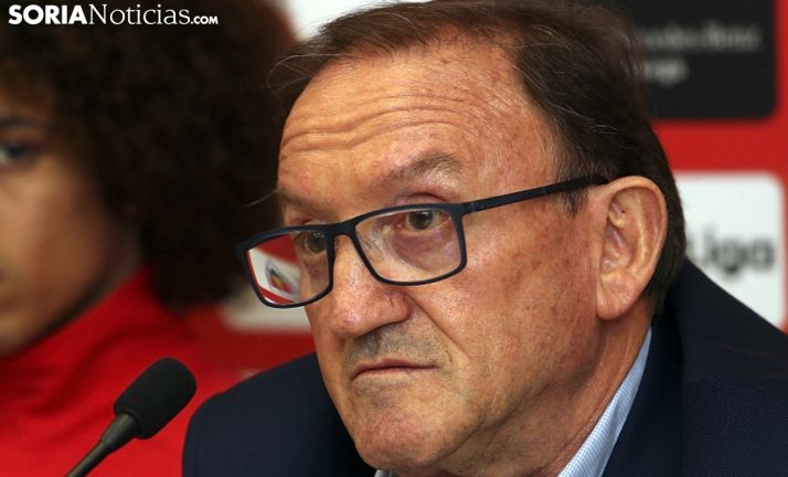 Francisco Rubio, presidente del club, en una reciente rueda informativa. /SN