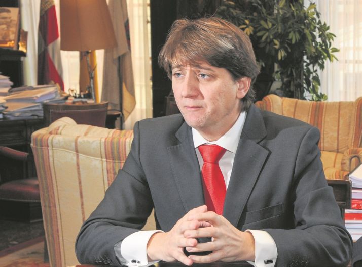 Carlos Martínez viaja a Malasia para participar en la IX Asamblea Mundial de Gobiernos Locales y Regionales