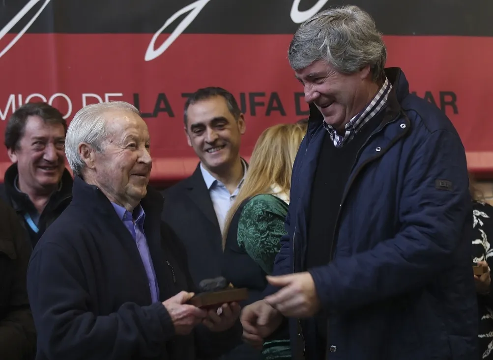 Foto 2 - El empresario Francisco Rubio recibe la Trufa de Oro en la Feria de Abejar con m&aacute;s proyecci&oacute;n internacional
