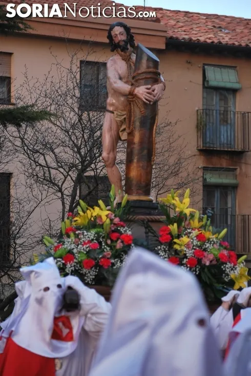 Una imagen del Vía Crucis de este Lunes Santo. /SN
