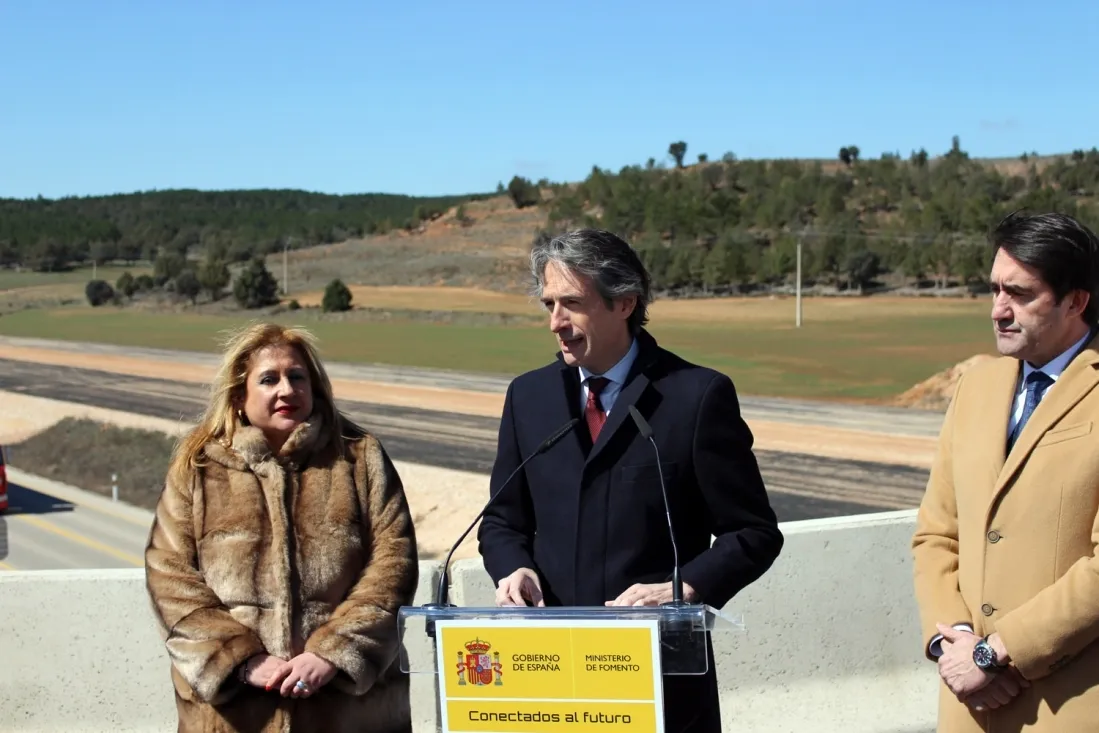 Foto 2 - El Ministro compromete m&aacute;s partidas presupuestarias para Soria pero sin plazos ni cifras concretas