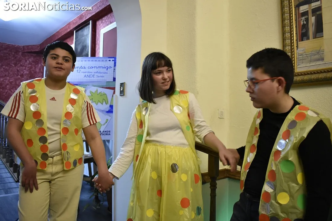Desfile de Tocados y Trajes de Baile Míticos de Ande 2018.