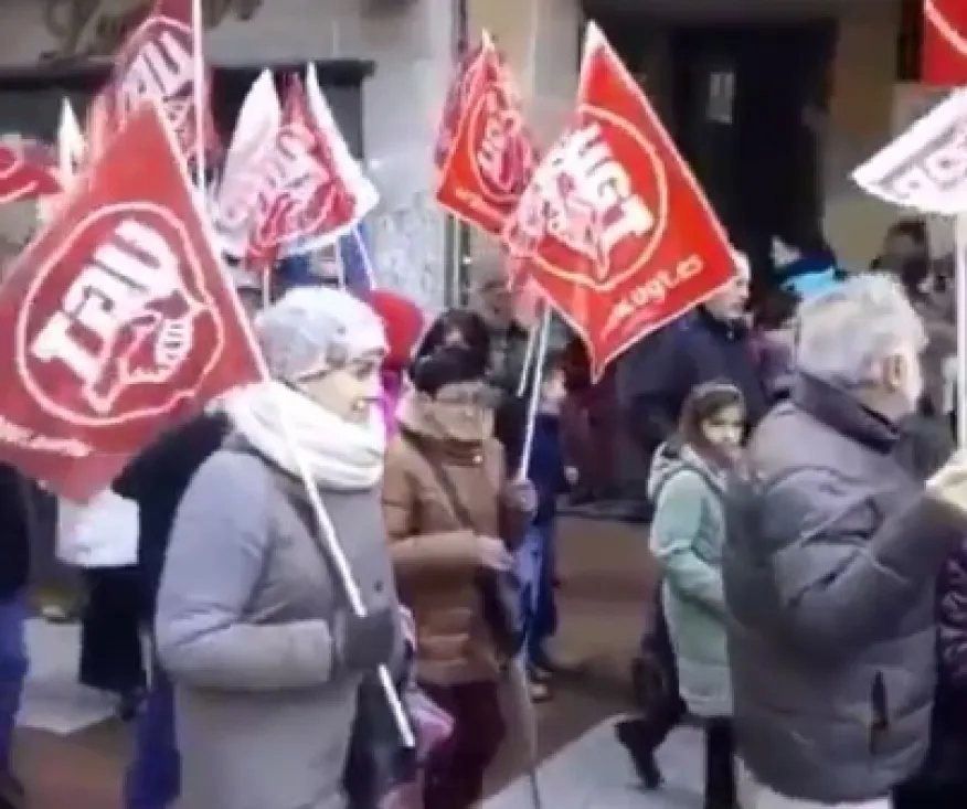 Foto 9 - Un millar de personas exigen en Soria unas pensiones 'dignas'