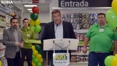 Capdeville, entre Muñoz (izda.) y Herrera. /SN