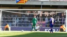 Aleñá puso el 1-0 desde los 11 metros en el Mini Estadi. LaLiga. 