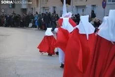 Una imagen del Vía Crucis de este Lunes Santo. /SN