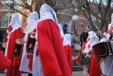Una imagen del Vía Crucis de este Lunes Santo. /SN