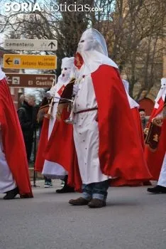 Una imagen del Vía Crucis de este Lunes Santo. /SN