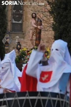 Una imagen del Vía Crucis de este Lunes Santo. /SN