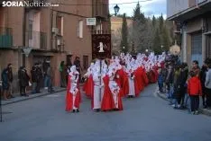 Una imagen del Vía Crucis de este Lunes Santo. /SN