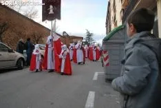 Una imagen del Vía Crucis de este Lunes Santo. /SN