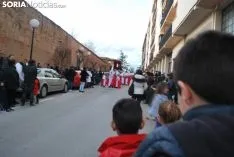 Una imagen del Vía Crucis de este Lunes Santo. /SN