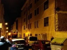 Foto 6 - Amplio dispositivo en la calle Morales Contreras por una se&ntilde;ora que no respond&iacute;a