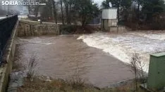 Los ríos de la Comarca de Pinares aguanta, de momento, sin desbordamientos.