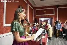 Desfile de Tocados y Trajes de Baile Míticos de Ande 2018.
