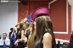 Desfile de Tocados y Trajes de Baile Míticos de Ande 2018.