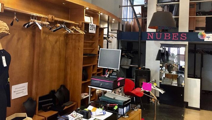 Una imagen del establecimiento tras el robo. /Facebook