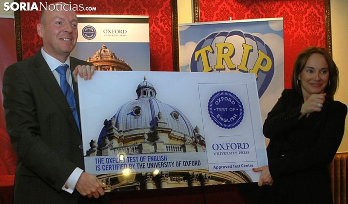 Begoña Gonzalo y Simon Ferdinand esta tarde de viernes. /SN