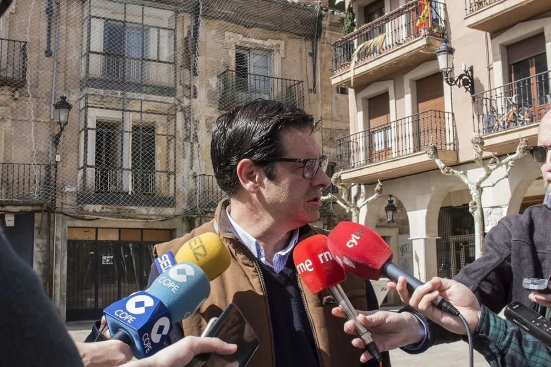 Foto 2 - El PP pide al Ayuntamiento que oblige a los propietarios a rehabilitar los edificios en ruinas del centro
