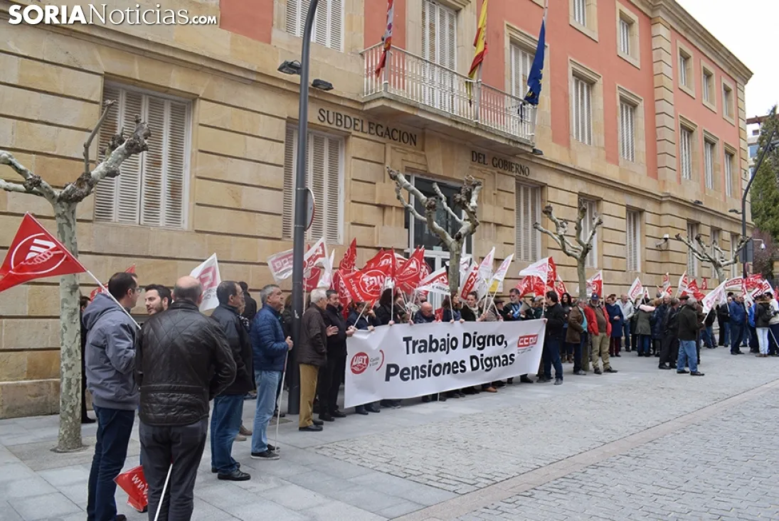 Manifestación para exigir pensiones más dignas.