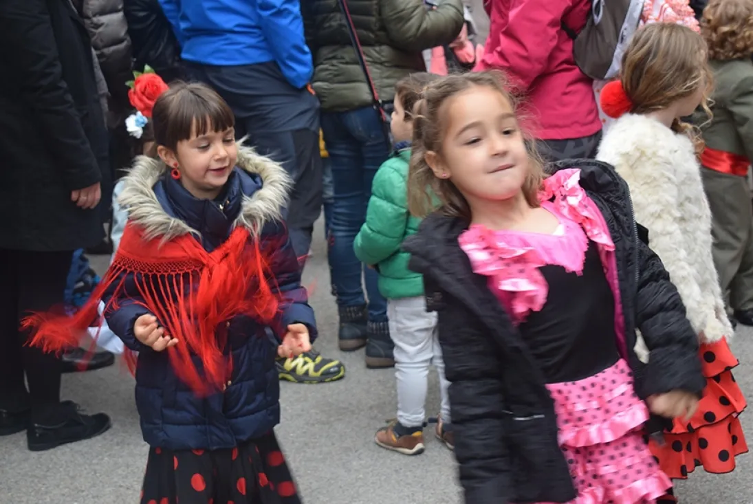 Foto 10 - Galer&iacute;a de im&aacute;genes: Arranca la Feria del Calaver&oacute;n con sevillanas y de manzanilla