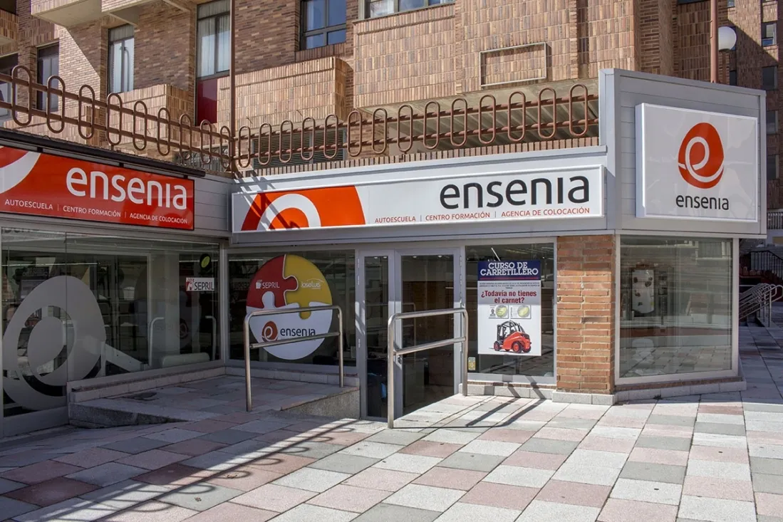 Ensenia, Centro de Formación. 