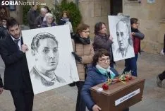 Foto 11 - GALER&Iacute;A DE IM&Aacute;GENES: Los familiares de las v&iacute;ctimas de la 'Fosa de los maestros' y de Abundio Andaluz han recibido sus restos mortales
