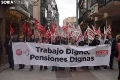 Manifestación para exigir pensiones más dignas.
