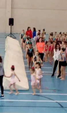 Foto 14 - 8 colegios de la capital participan en los juegos escolares de gimnasia r&iacute;tmica