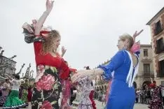Foto 40 - GALER&Iacute;A: Fiesta flamenca y romer&iacute;a para despedir la Feria de Abril