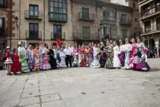 Foto 34 - GALER&Iacute;A: Fiesta flamenca y romer&iacute;a para despedir la Feria de Abril