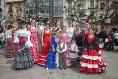 Foto 33 - GALER&Iacute;A: Fiesta flamenca y romer&iacute;a para despedir la Feria de Abril