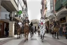 Foto 14 - GALER&Iacute;A: Fiesta flamenca y romer&iacute;a para despedir la Feria de Abril