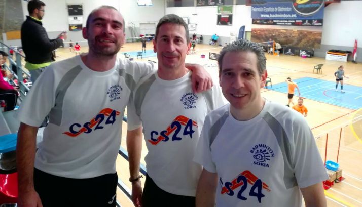 Hernansanz (izda.), Pérez y Acero, del CBS-CS24. 