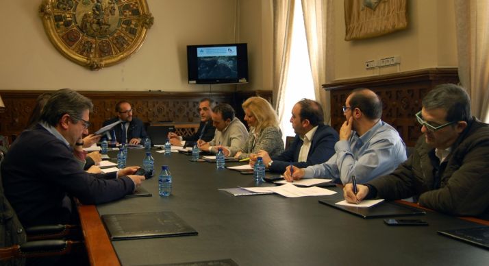 El Consejo de Turismo reunido este lunes. 