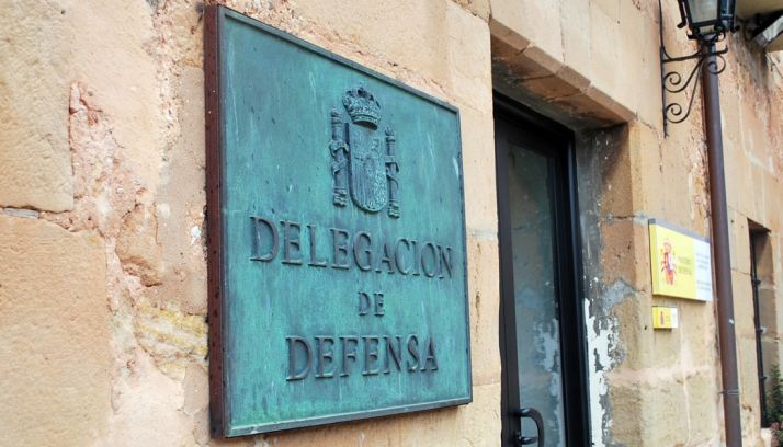 Antón ve incógnitas en Defensa para el cuartel de Santa Clara