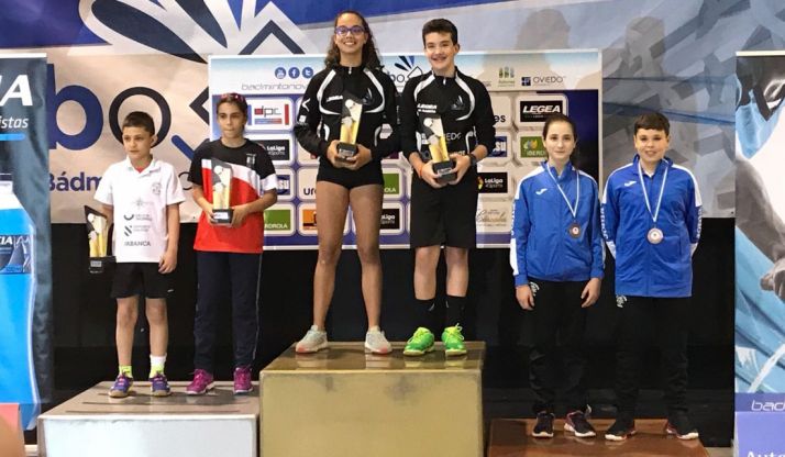 Los jóvenes sorianos, a la derecha del podio.