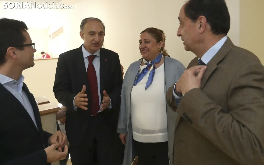 Una imagen de la toma de posesión este miércoles. /SN