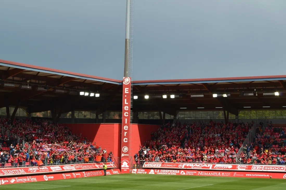 Foto 11 - Los jurados protagonistas del intenso Numancia &ndash; Osasuna