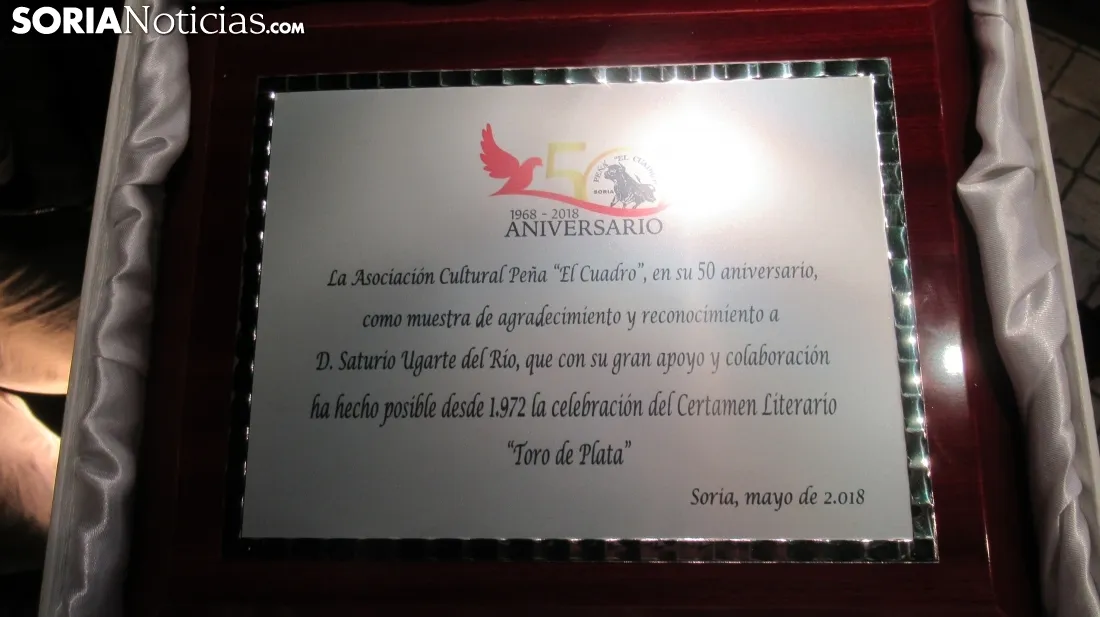 Toro de plata y exposición de la Peña El Cuadro