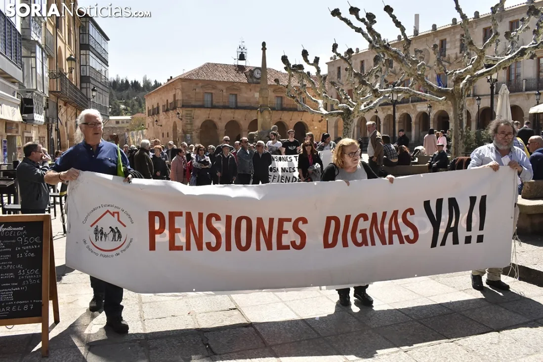 Manifestación por las pensiones en Soria. /SN