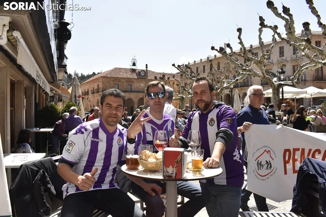 Aficionados del Real Valladolid en Soria. /SN