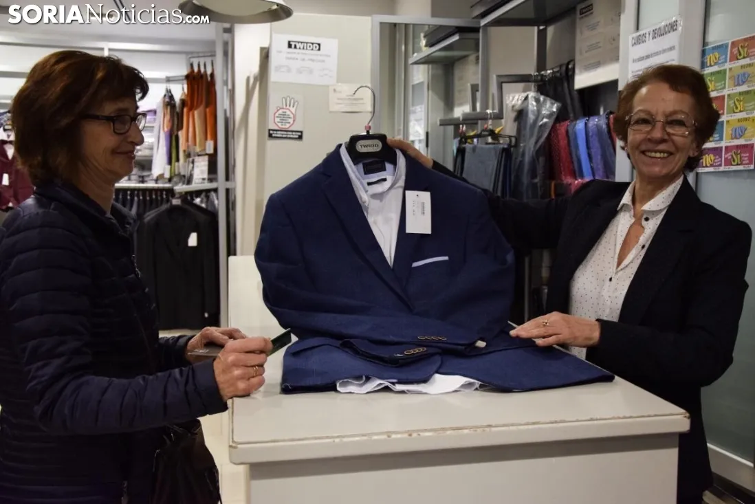 María Begoña Mingo se va de maratón de compras gracias al Eurocentrín / José Herrero